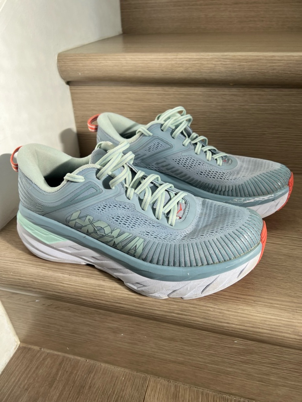 Hoka One One Bondi 7  Light Blue White Coral Mint Women’s Size 9.5